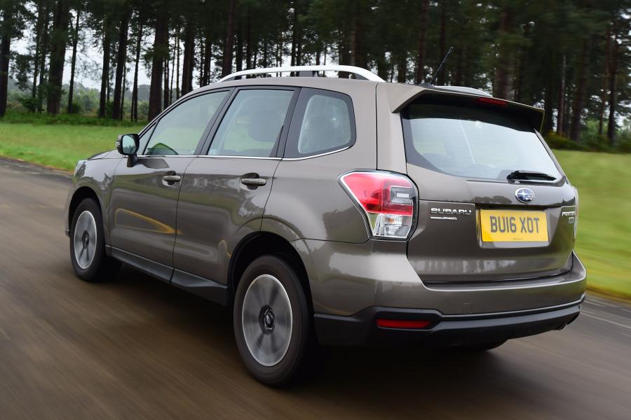  Subaru Forester 2.0D XC 2016 года  (UK) (фото 3 из 26)
